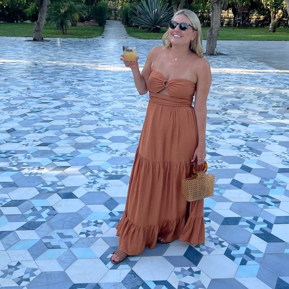 Brown strapless maxi dress size medium! - Picture 2 of 2